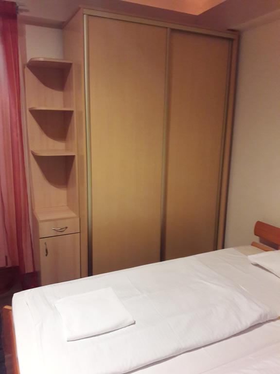 Home Apartman Debrecen Eksteriør billede