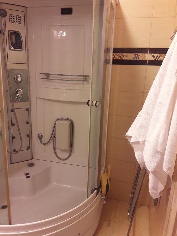 Home Apartman Debrecen Eksteriør billede